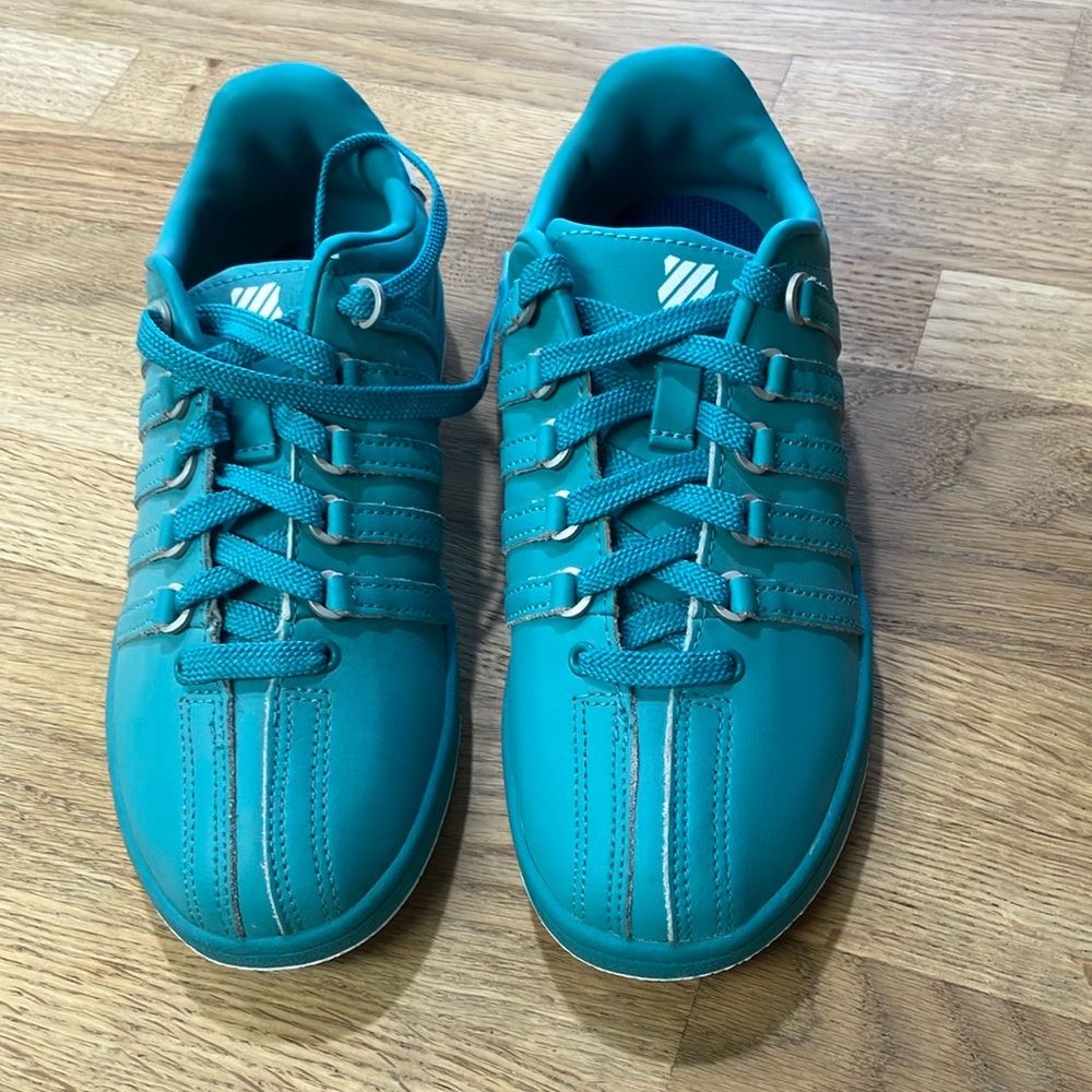 K-Swiss Blue women’s juniors Sneakers Classic Design Size:3